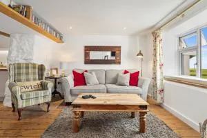 The Cwtch Apartment - Sea Views Walk to Beach - 马诺比尔