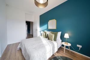 Majestic Square View Residence