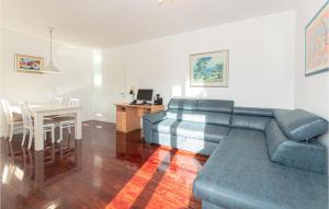 4 Bedroom Gorgeous Home In Dubrava 