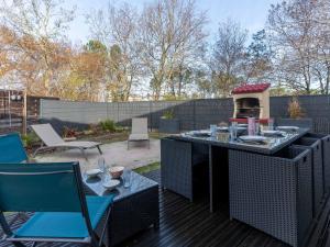 Maisons de vacances Maison Moderne 3* avec Jardin et Clim a Biscarrosse Bourg - Pres des Pistes Cyclables et Plages - FR-1-319-533 : photos des chambres