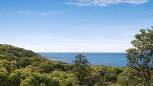 Charming Cottage Retreat by HolidayCo