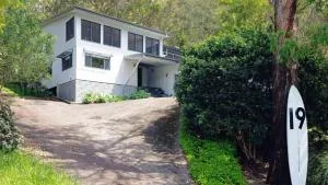 Space and Serenity At Pretty Beach - Wifi Included - Pretty Beach