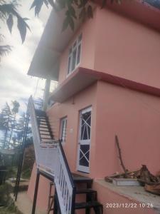 Tree Valley Homestay Chail