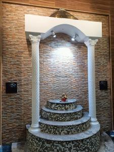 VJ VILLA HOME STAY DOUBLE COT ROOM