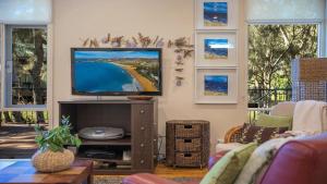 Waters Edge - Pet Friendly Holiday Home