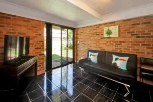 Creel At Hat Head - 8 Hutcheson Street - Hat Head