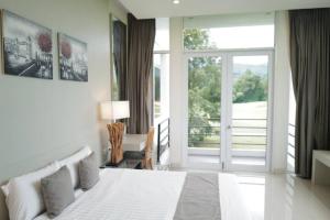 Home in Royal Hills Nakhon Nayok