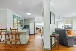 Beach Dreams Hat Head - No Sheets or Towels provided - Hat Head