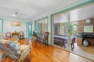 Beach Dreams Hat Head - 52 Bay St Hat Head