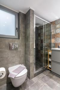 Stratum Apartment by LobbySquare