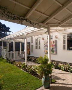 Ekaa House