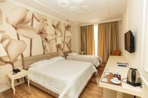 Comfort Triple Room room in Hotel Regina City