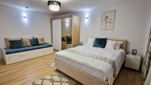 Central Modern View AP