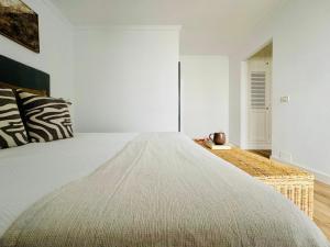 Canaryislandshost l Amapola