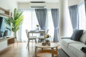 Phyll Phuket 2 BR apartment near Central Festival by NLA