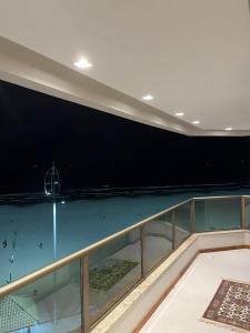 Apto Frente e Vista Inteira Mar em Balneario Camboriu Deslumbrante e Aconchegante