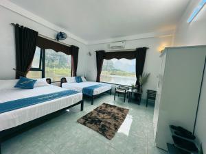 Căn Hộ 3 Phòng Ngủ (Three-Bedroom Apartment)