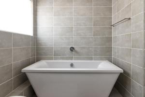 Ballito Hills 478 - with INVERTER