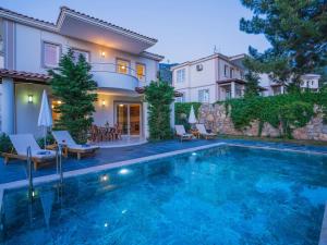 Fethiye Ölüdenizde Geniş Bahçe Özel Havuzlu Villa Royal 11
