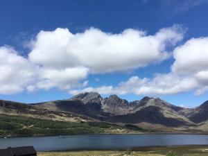 Skye Mountain Cottage- Spectacular views