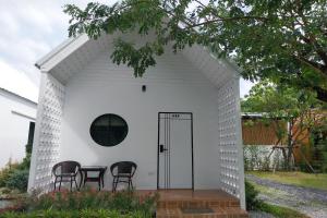 It my life cafe x camp