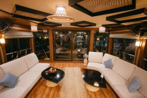 Cosy Premium Houseboats
