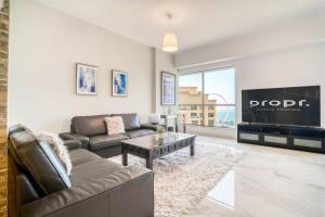 300m From The Beach - JBR Apartment with Sea & Dubai Eye Views