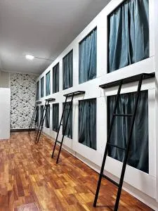 Nomadstan CAPSULE Hostel - Dzhol-Golot