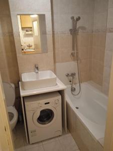 apartament mieszkanie kawalerka Warszawa centrum Twarda