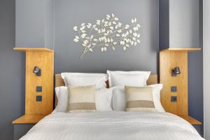 Séjours Parisiens Suite Belle Courcelles 4*