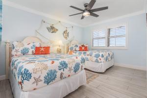 Beach Villas #401 - 250 Estero Blvd condo