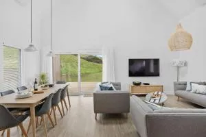 No 7 The Vista, Willingcott - West Down