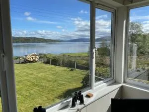 The Cottage, overlooking Loch Fyne - Crarae
