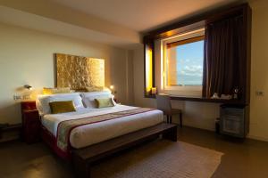 Double or Twin Room with View room in Antony Hotel