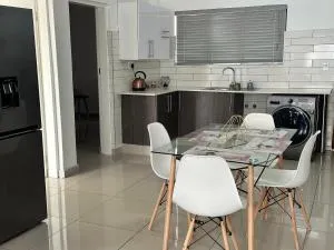 Nyeza House - Evander