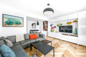 Muette - Faisanderie 1bdr by BYour Home