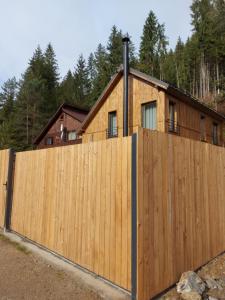 ALEXANDER Ski Lake View