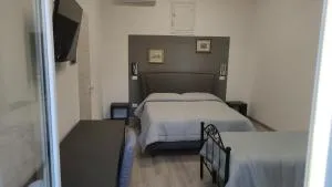 La Rondine Bed - Misilmeri