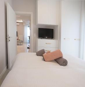 Sam Casa Luxury Living