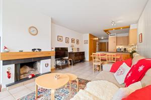 Les Platanes E2 - 6 pers - au centre