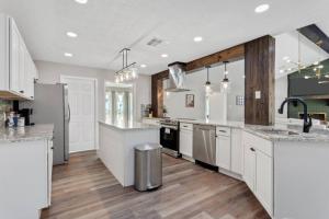 5 Bedroom Home In Lake Charles