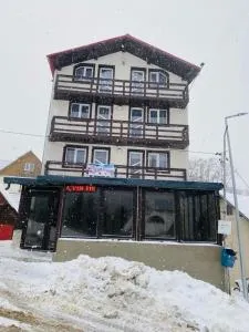 Pensiunea White House - Straja