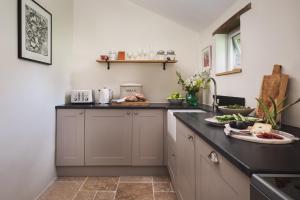 Hawthorn Cottage at Collihole