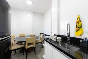 The Best Copa Executive Design Penthouse 4 bedroom 3 bathroom 6 air conditioners 2500 sq ft 85 inch cimema tv