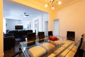 The Best Copa Executive Design Penthouse 4 bedroom 3 bathroom 6 air conditioners 2500 sq ft 85 inch cimema tv