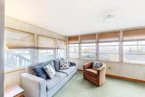 Gull's Getaway - York