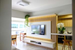 Essence Life Residence com Vista Mar, apartamento completo com 2 quartos em Condomínio Clube a 100 metros da Praia do Campeche, Florianópolis