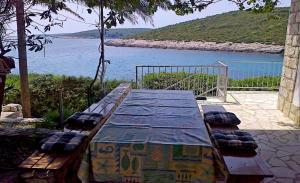 Holiday House Vis Pavic