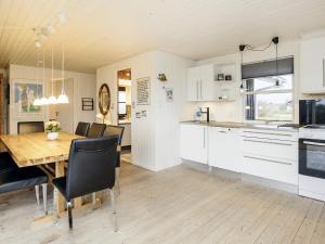 6 person holiday home in Løkken-By Traum