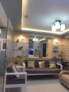2Bedrooms fully furnished back SM Mall